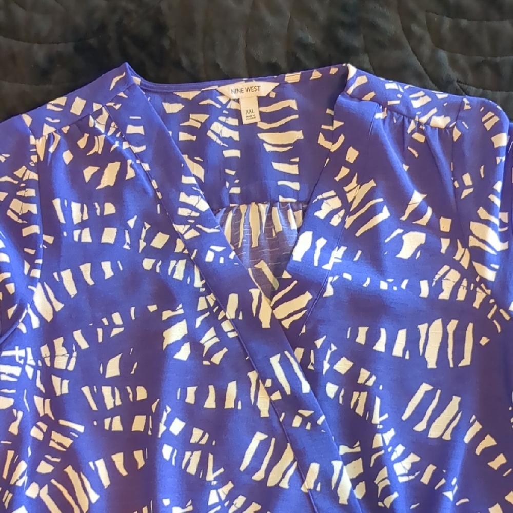 Nine West Blue and White Graphic Blouse with Notched Collar